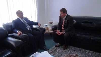 الموقع الرسمي للأستاذ يحيى محمد عبدالله صالح - يحيى صالح يستقبل السفير الكوبي بمكتبه بصنعاء